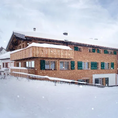 Apartamento Haus Burgi - Angelika Walch Stuben am Arlberg